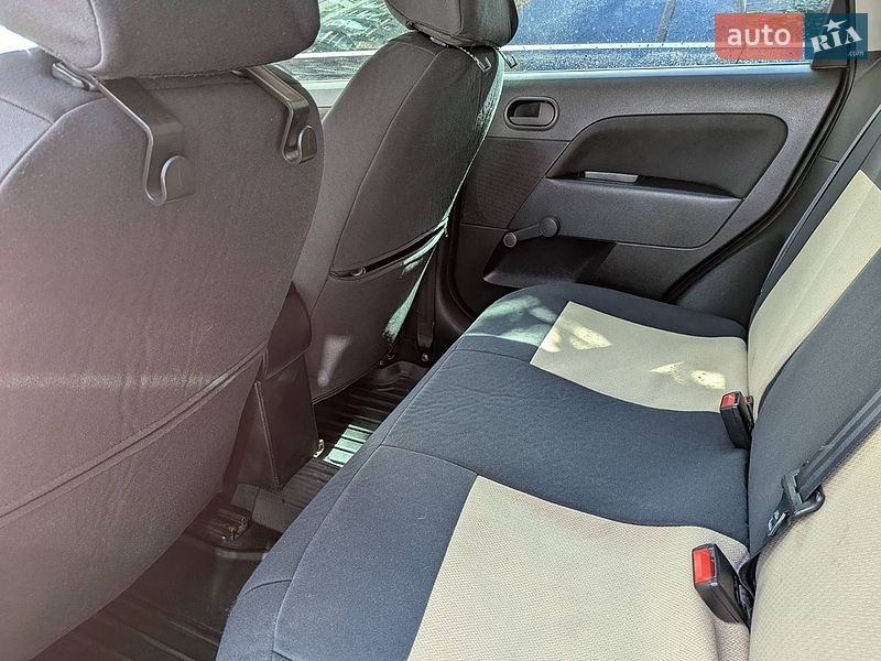 Хэтчбек Ford Fiesta 2008 в Ирпене