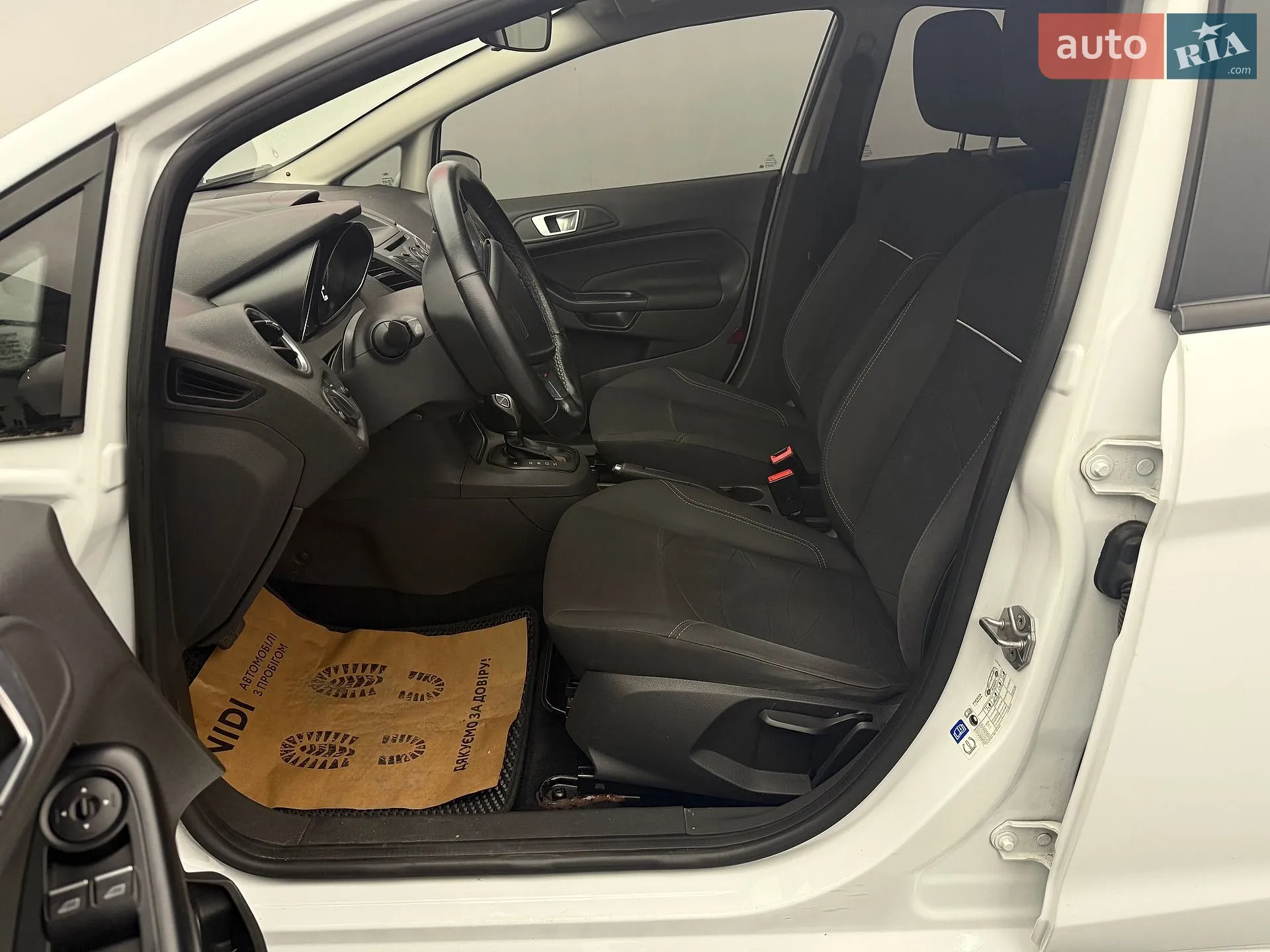 2015 Ford Fiesta - мініатюра 12