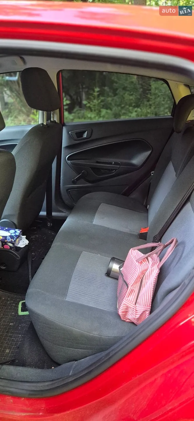 2012 Ford Fiesta - мініатюра 13