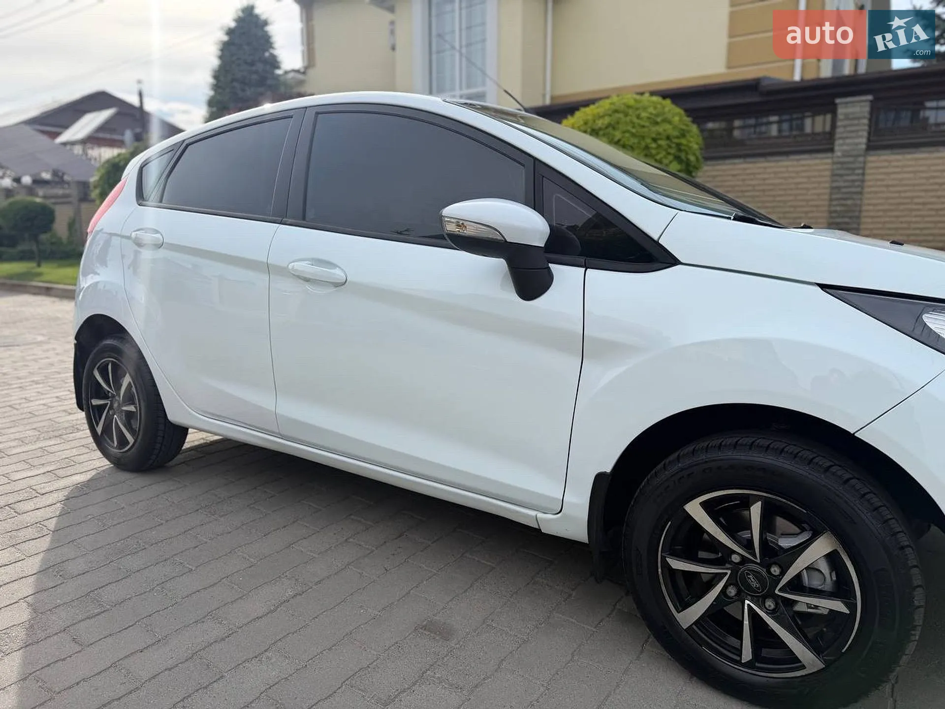 2012 Ford Fiesta - мініатюра 4