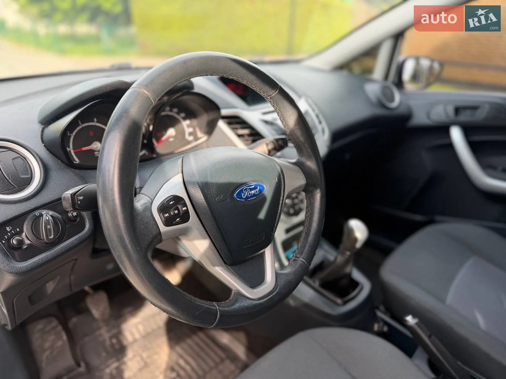 2012 Ford Fiesta - мініатюра 25