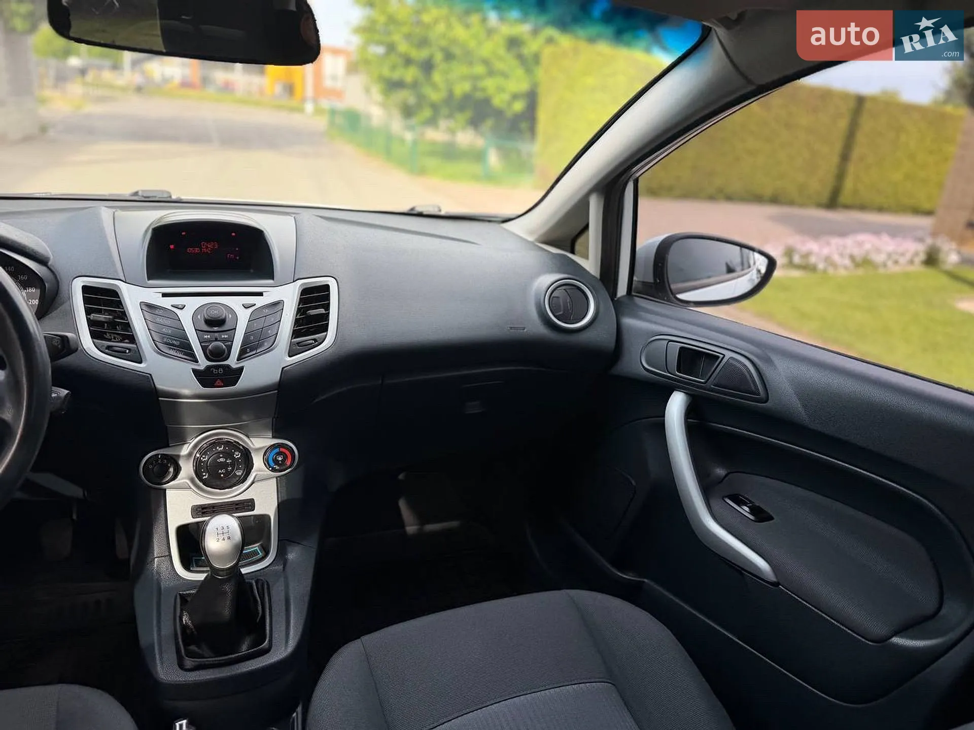 2012 Ford Fiesta - мініатюра 39