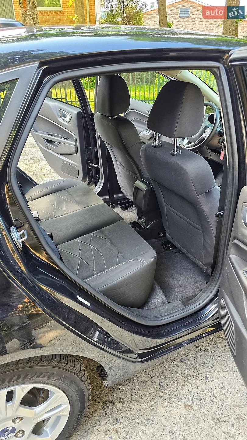 2015 Ford Fiesta - мініатюра 13