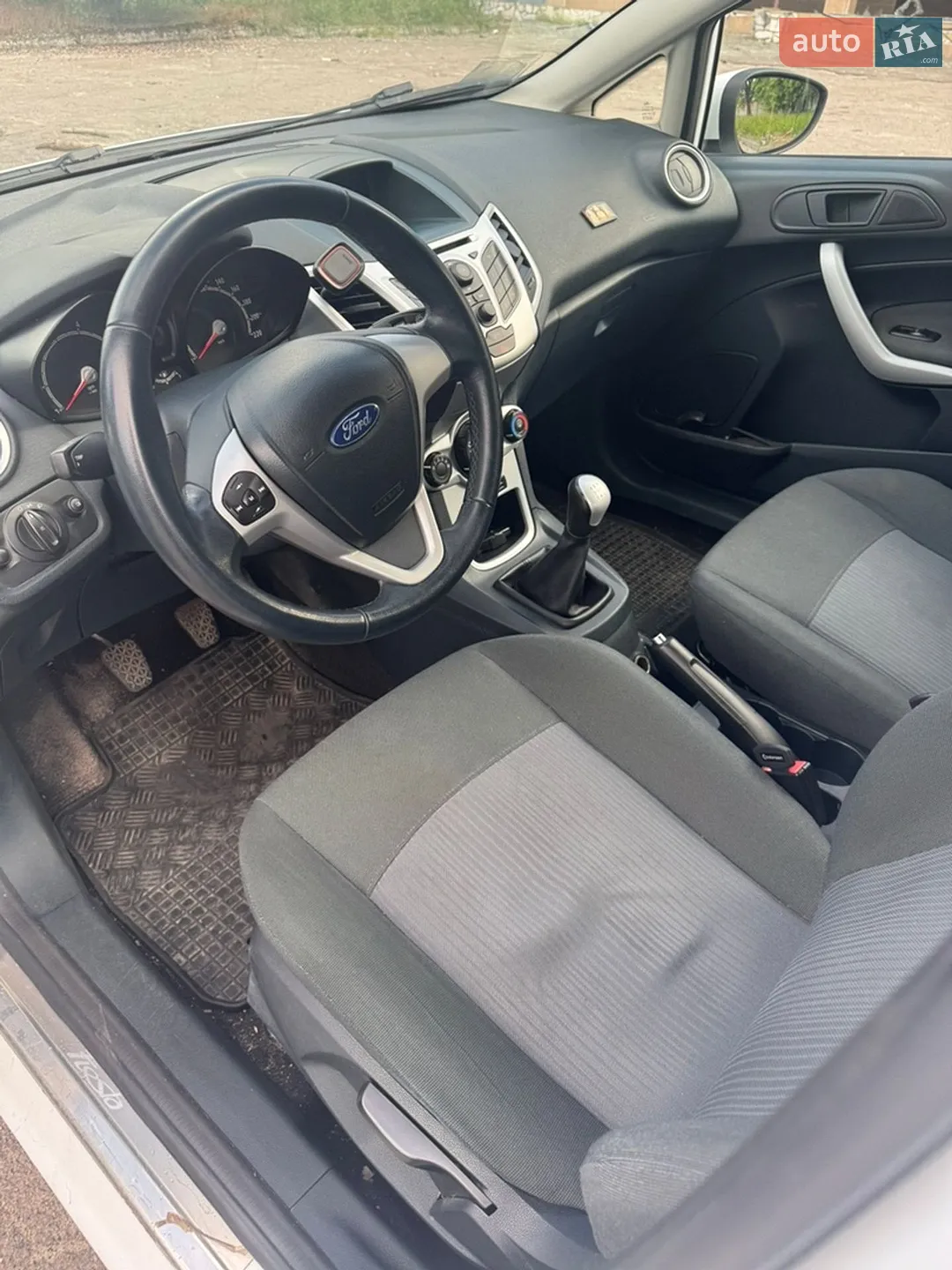 2011 Ford Fiesta - мініатюра 5
