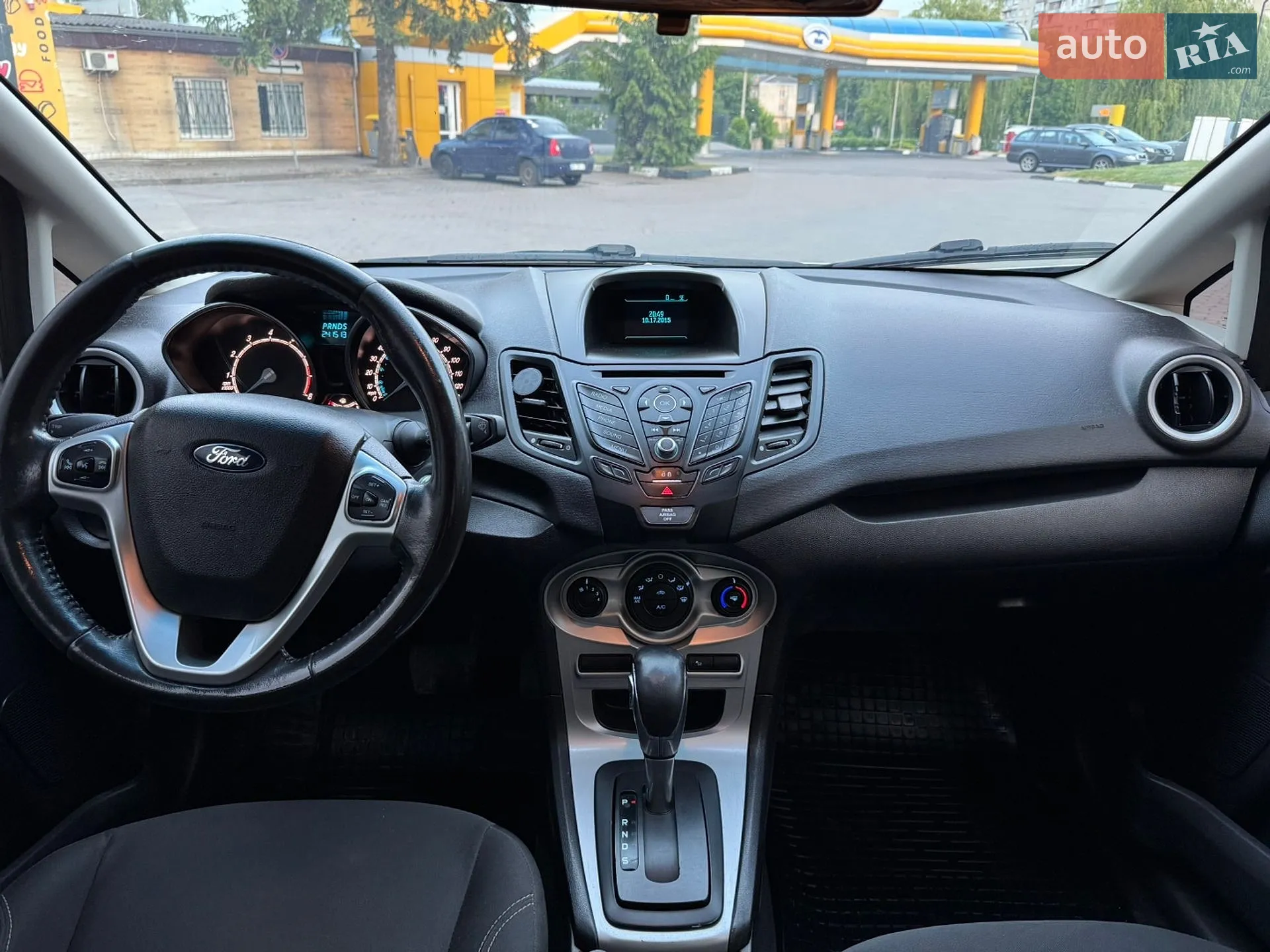 2015 Ford Fiesta - мініатюра 12