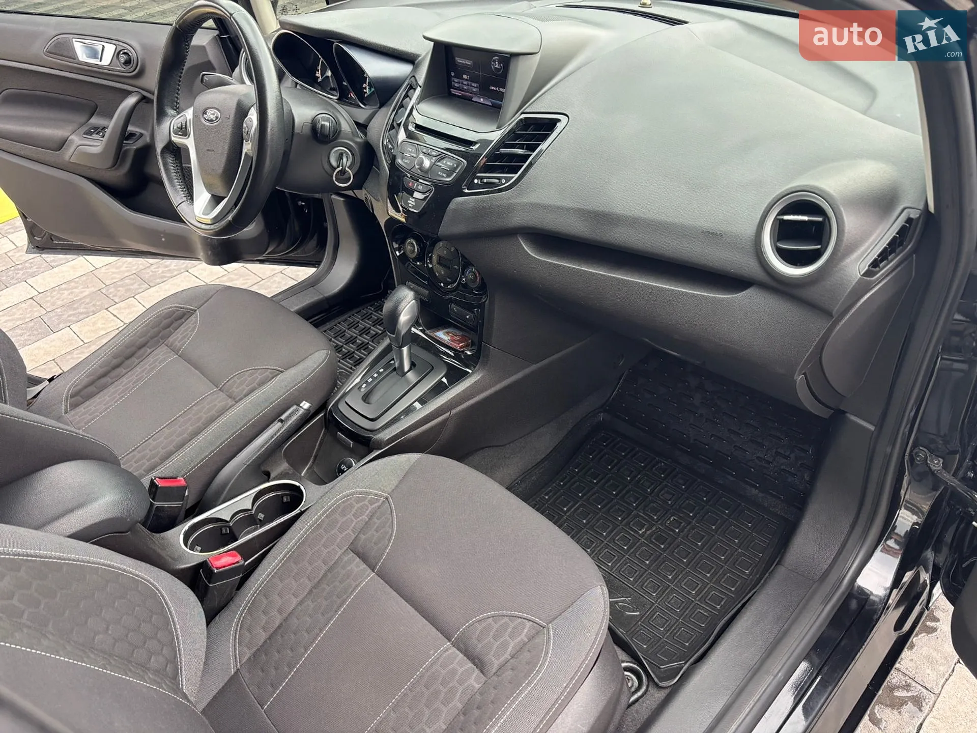 2013 Ford Fiesta - мініатюра 15