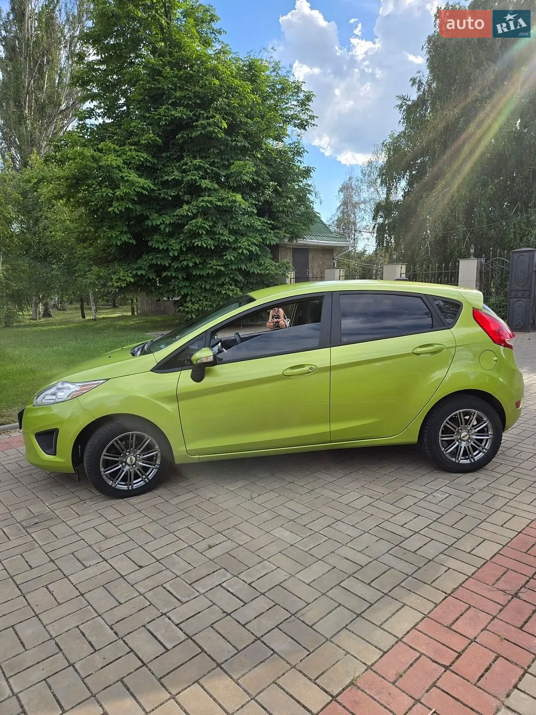 2012 Ford Fiesta - мініатюра 5