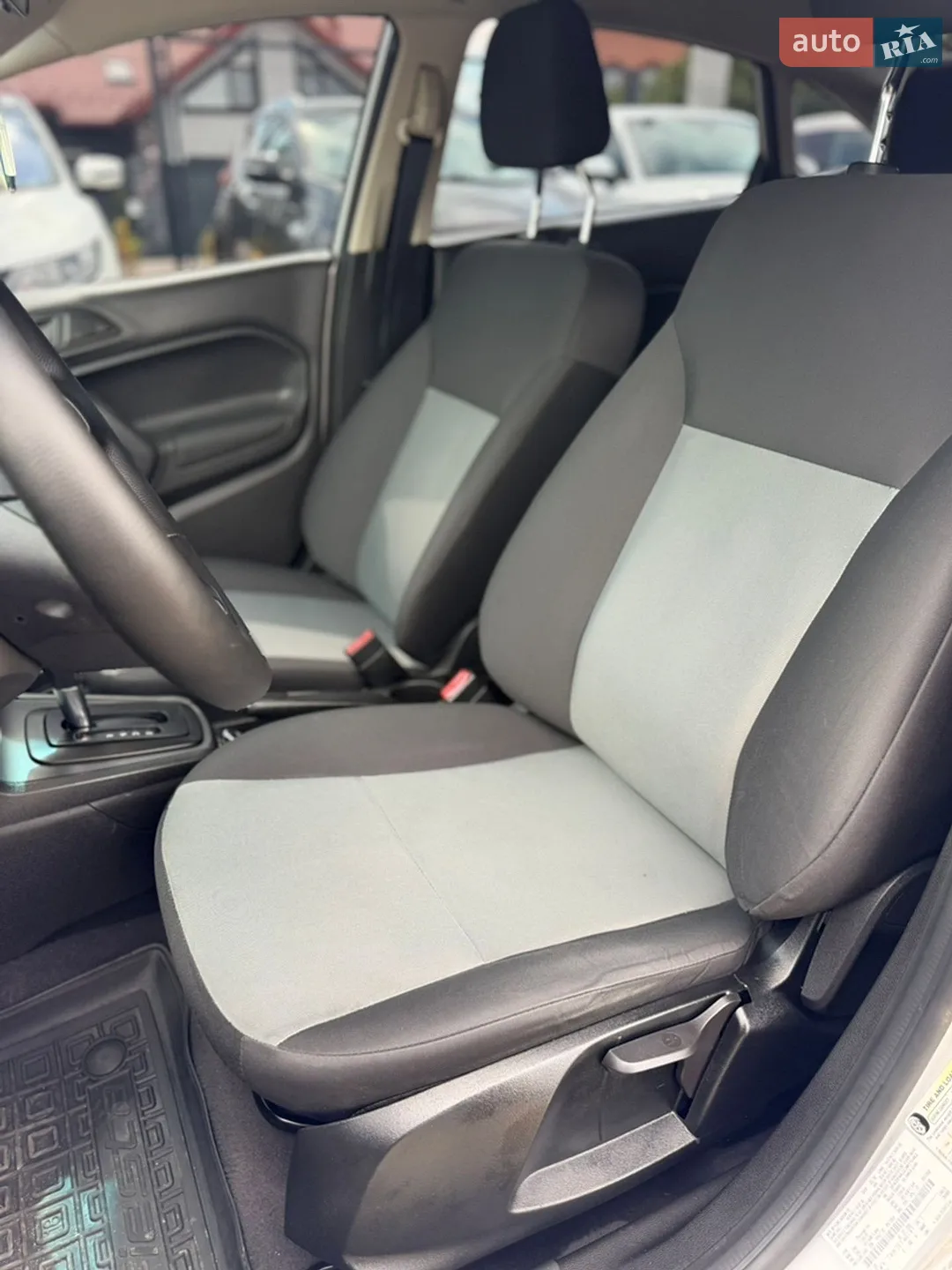 2018 Ford Fiesta - мініатюра 19