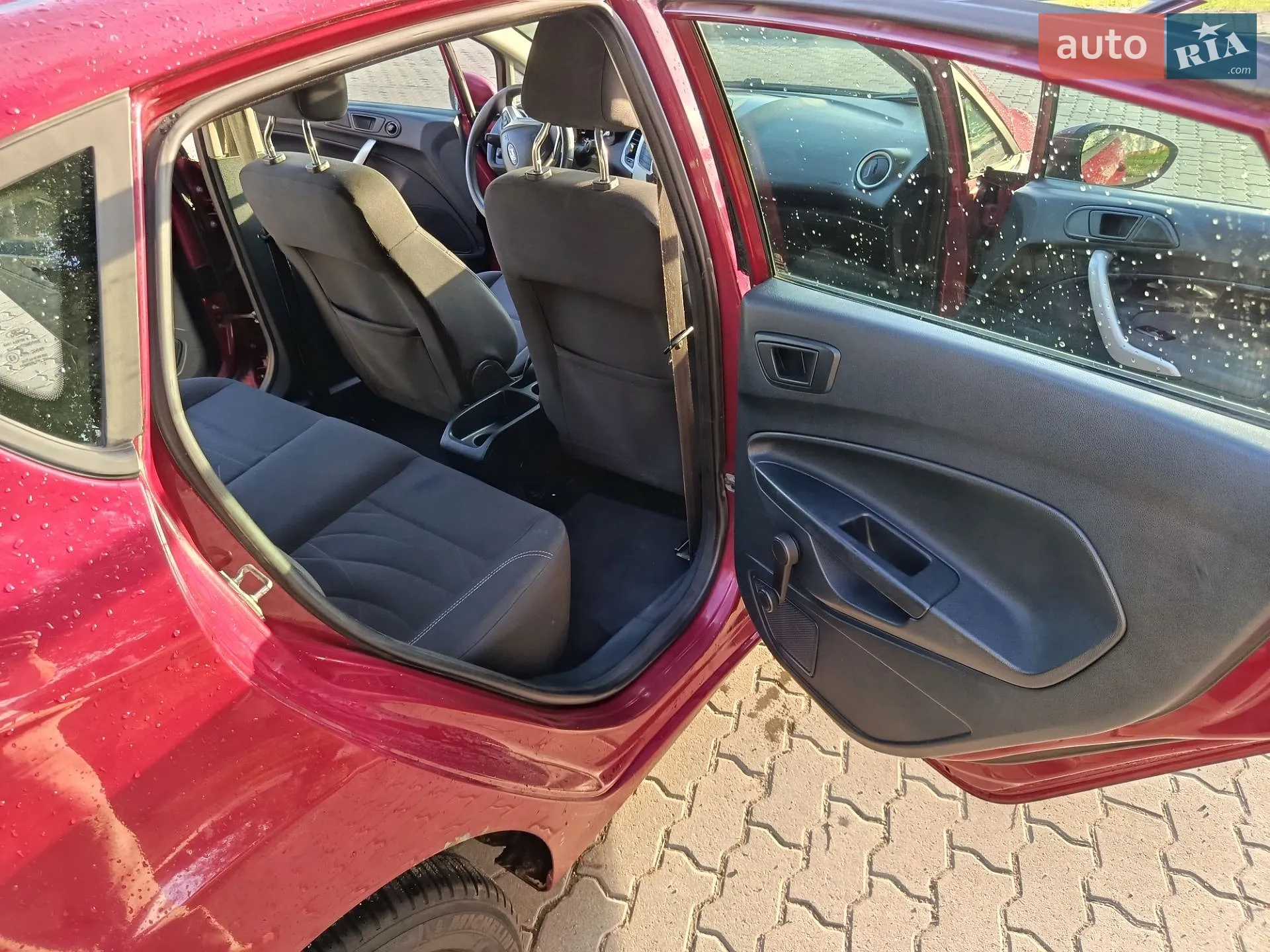 2012 Ford Fiesta - мініатюра 9