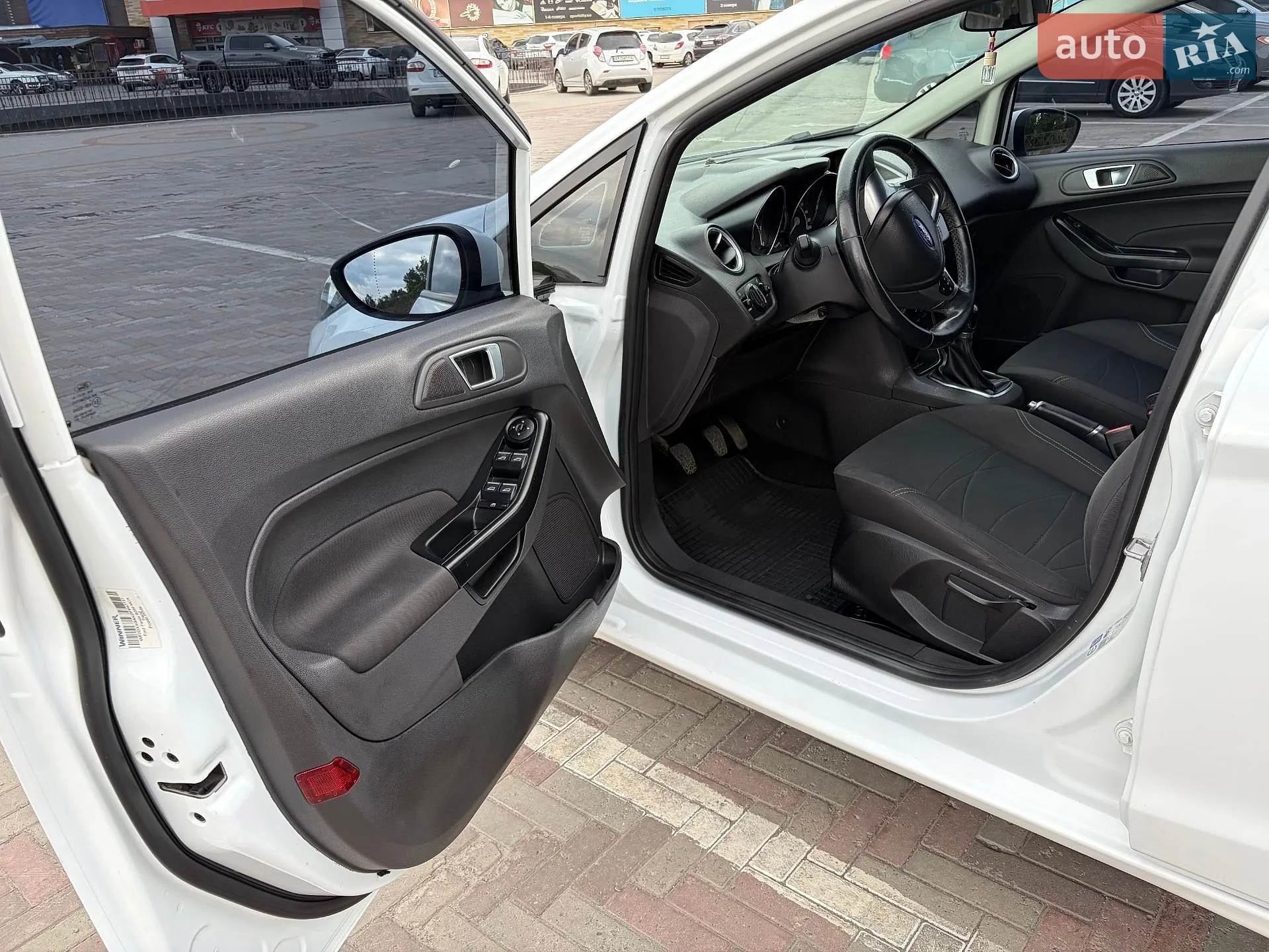 2015 Ford Fiesta - мініатюра 7