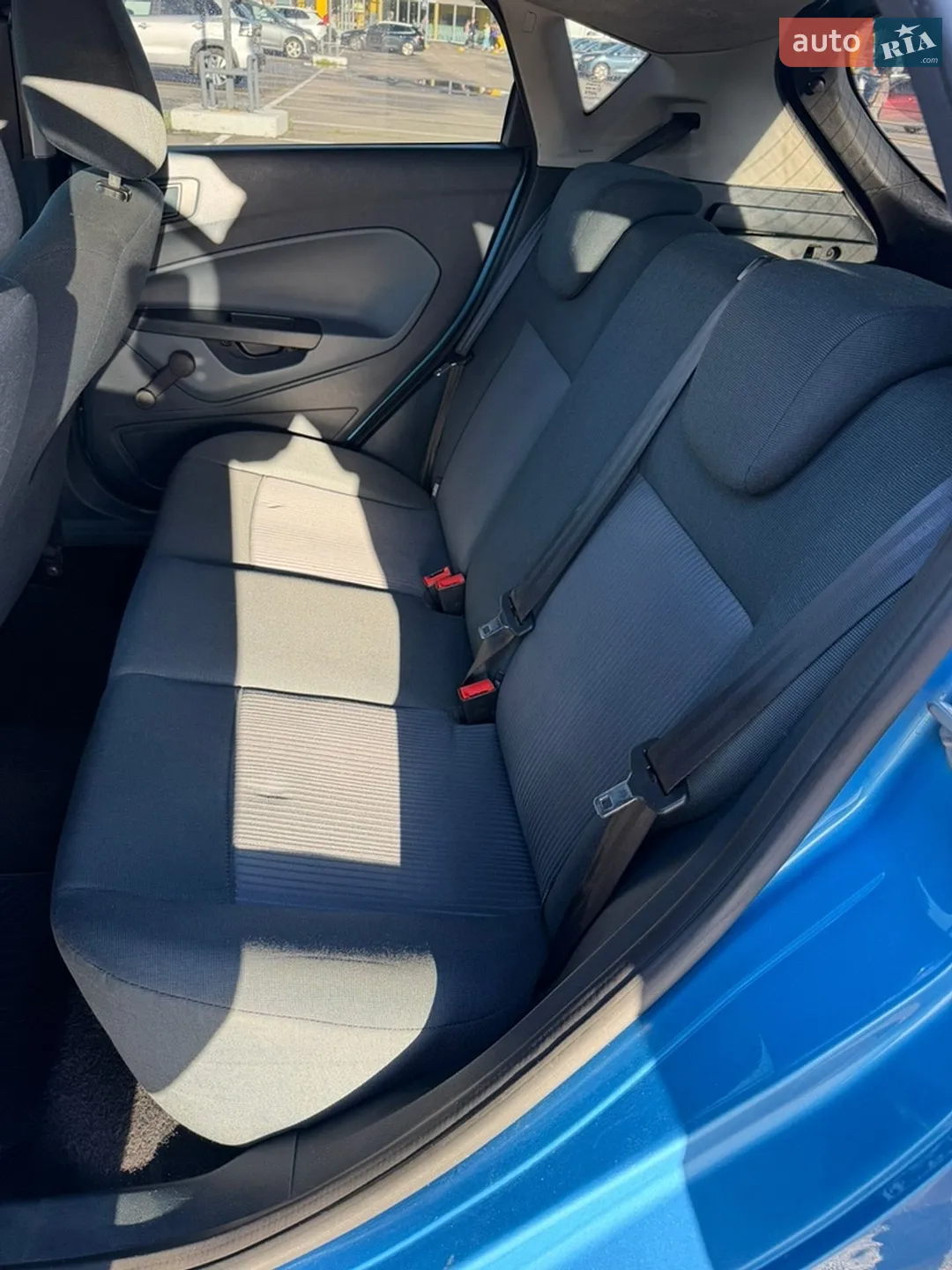 2010 Ford Fiesta - мініатюра 12