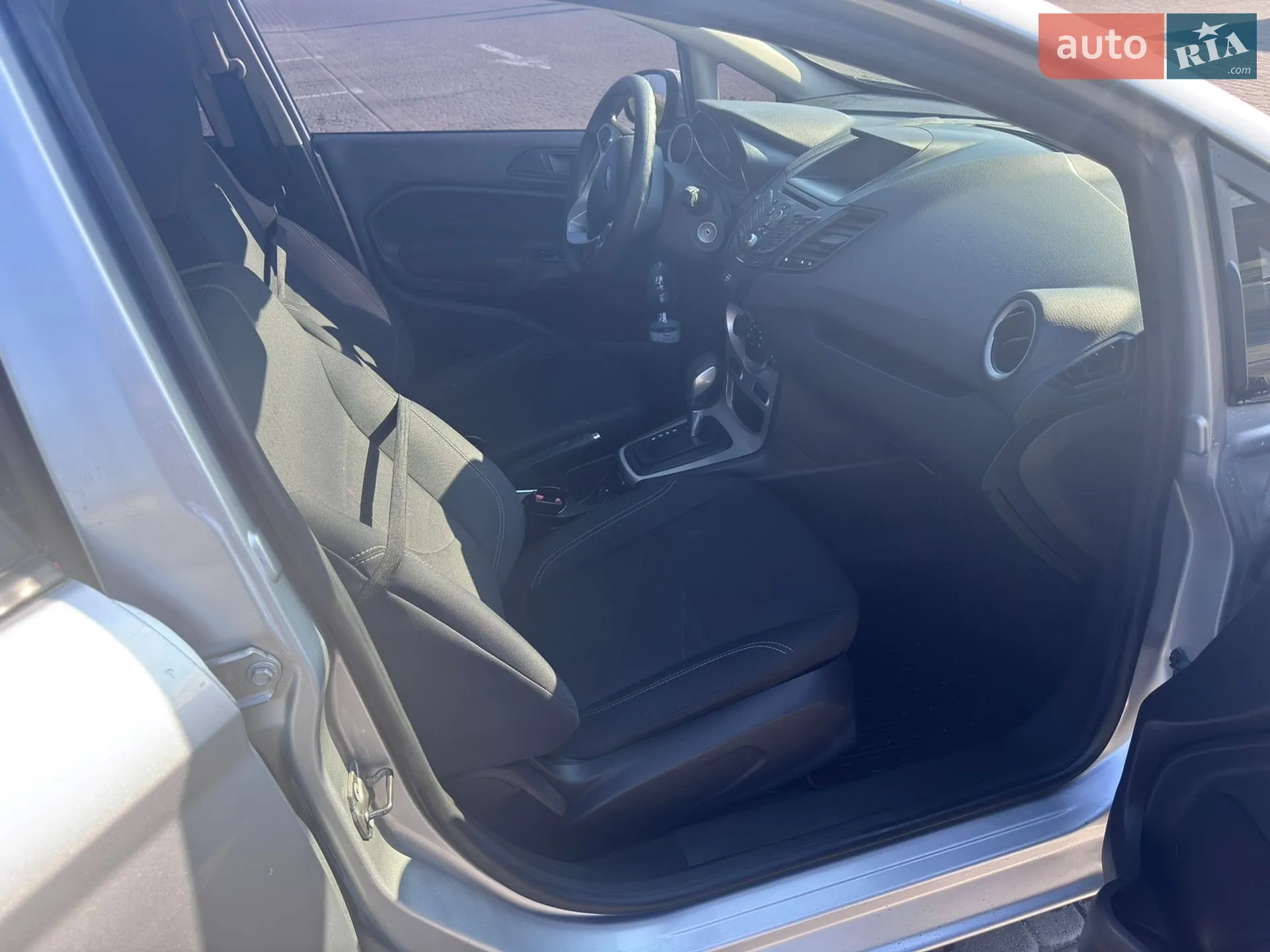 2018 Ford Fiesta - мініатюра 16