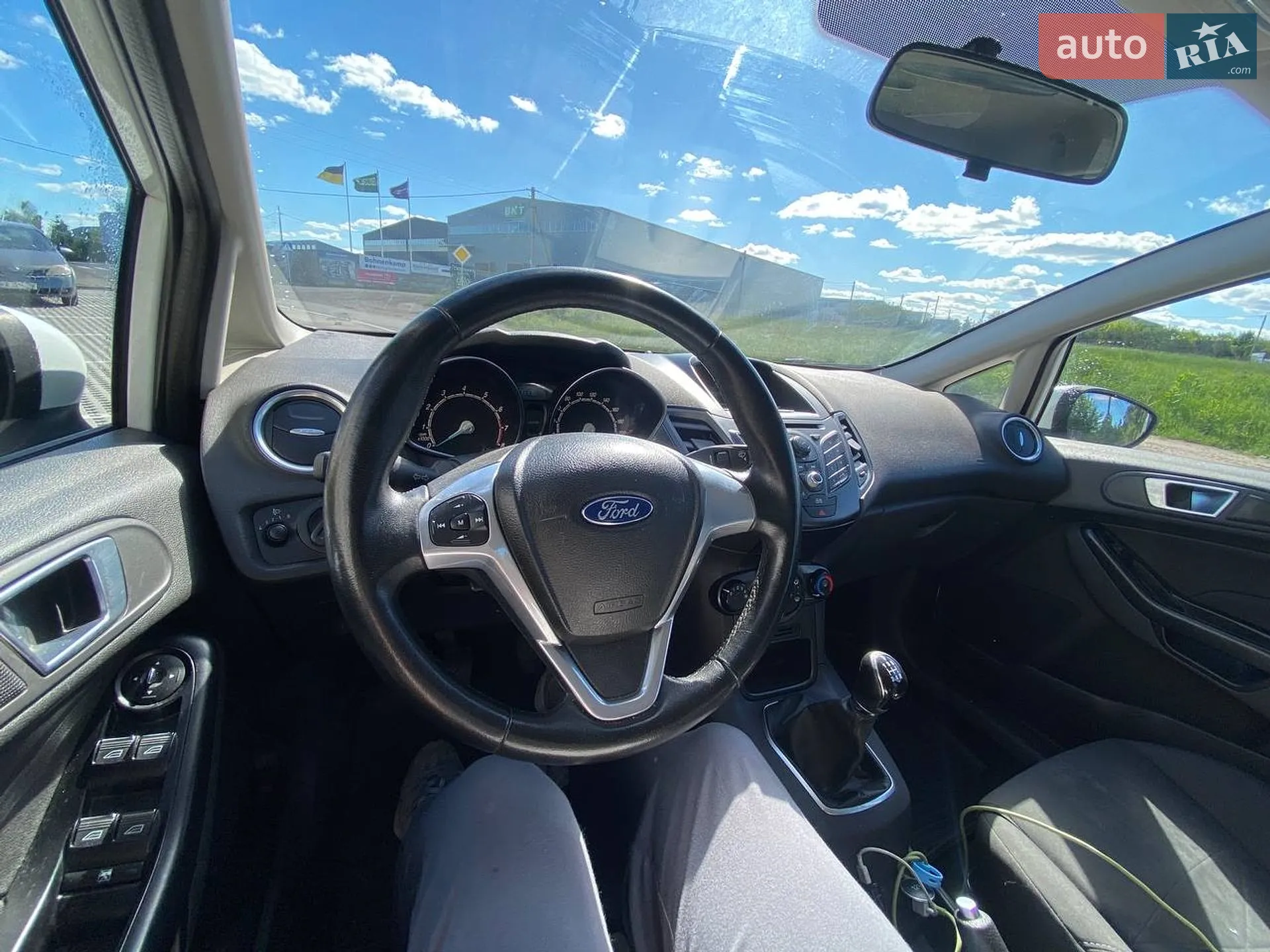 2013 Ford Fiesta - мініатюра 31