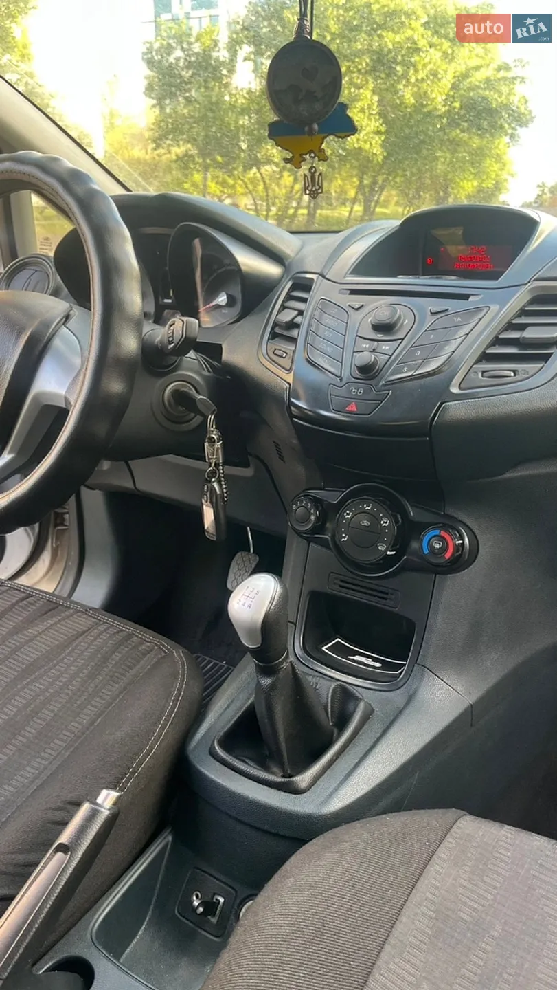 2012 Ford Fiesta - мініатюра 15