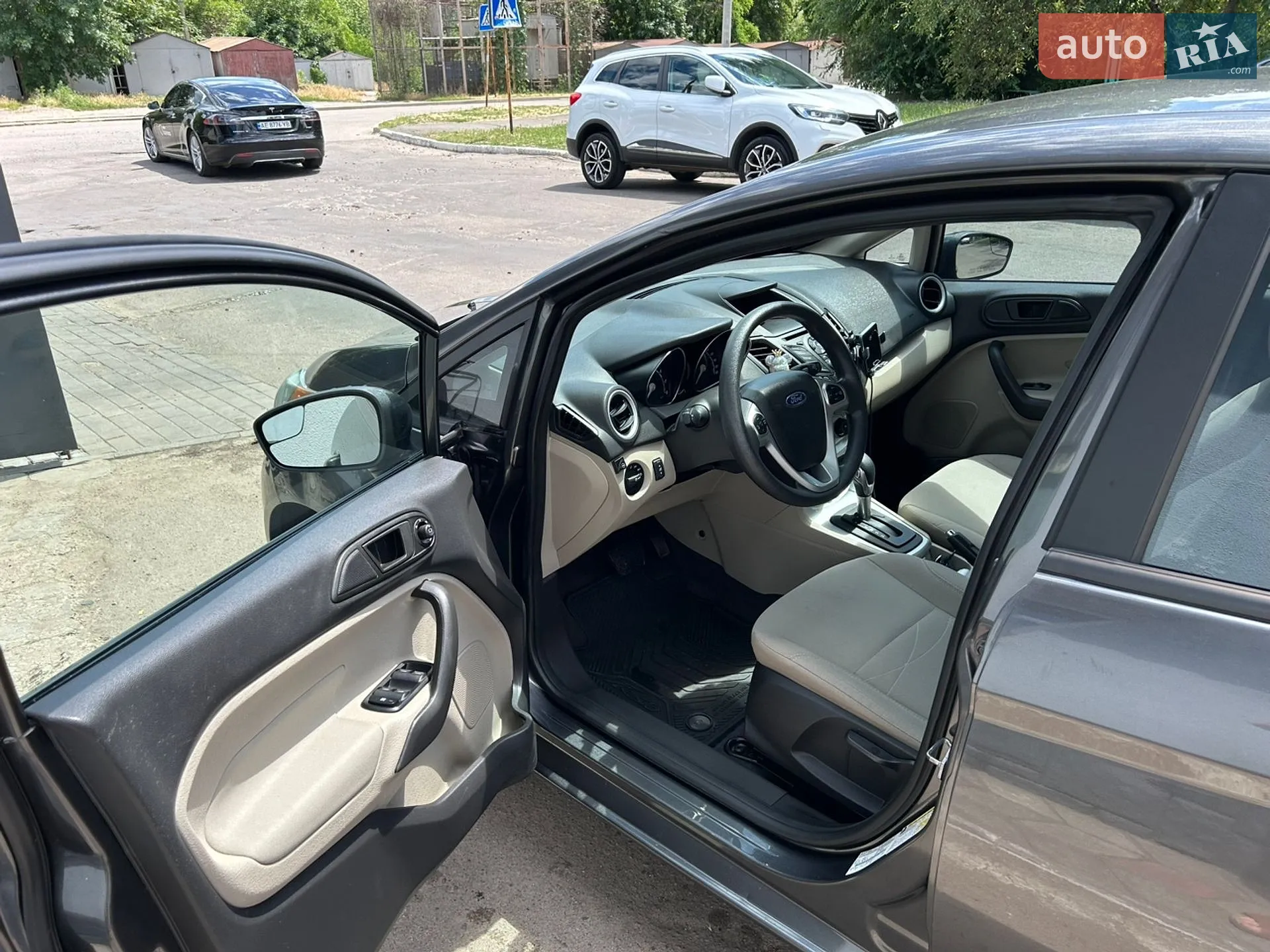 Ford Fiesta 2019 VIN 3FADP4EJ1KM163672 фото оголошення 3 з 12