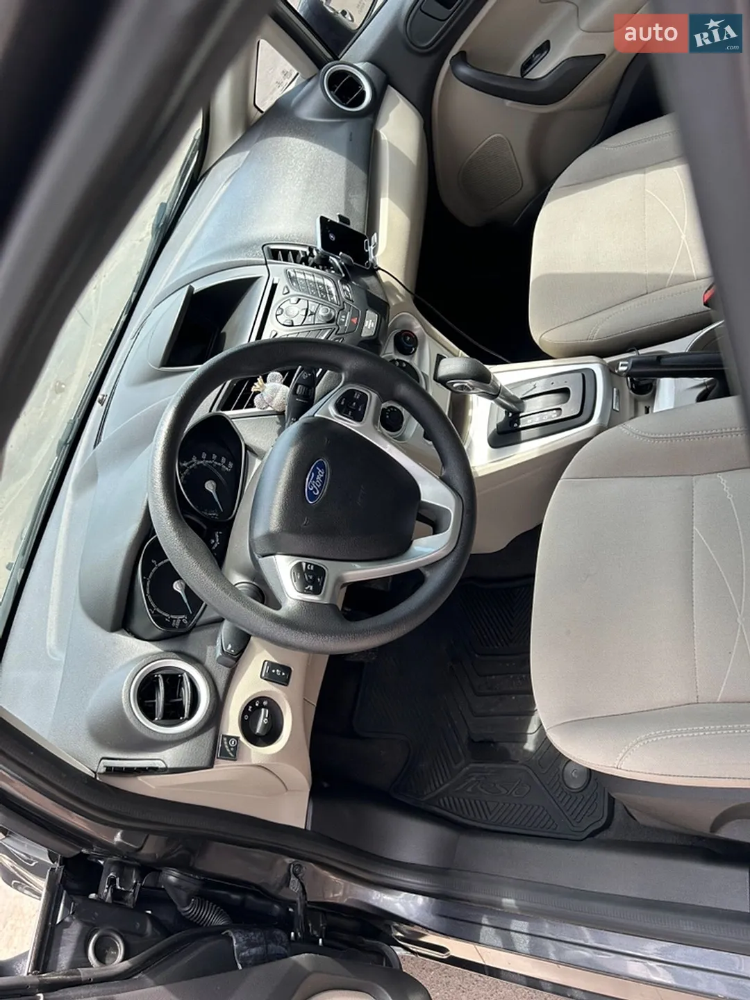 2019 Ford Fiesta - мініатюра 8