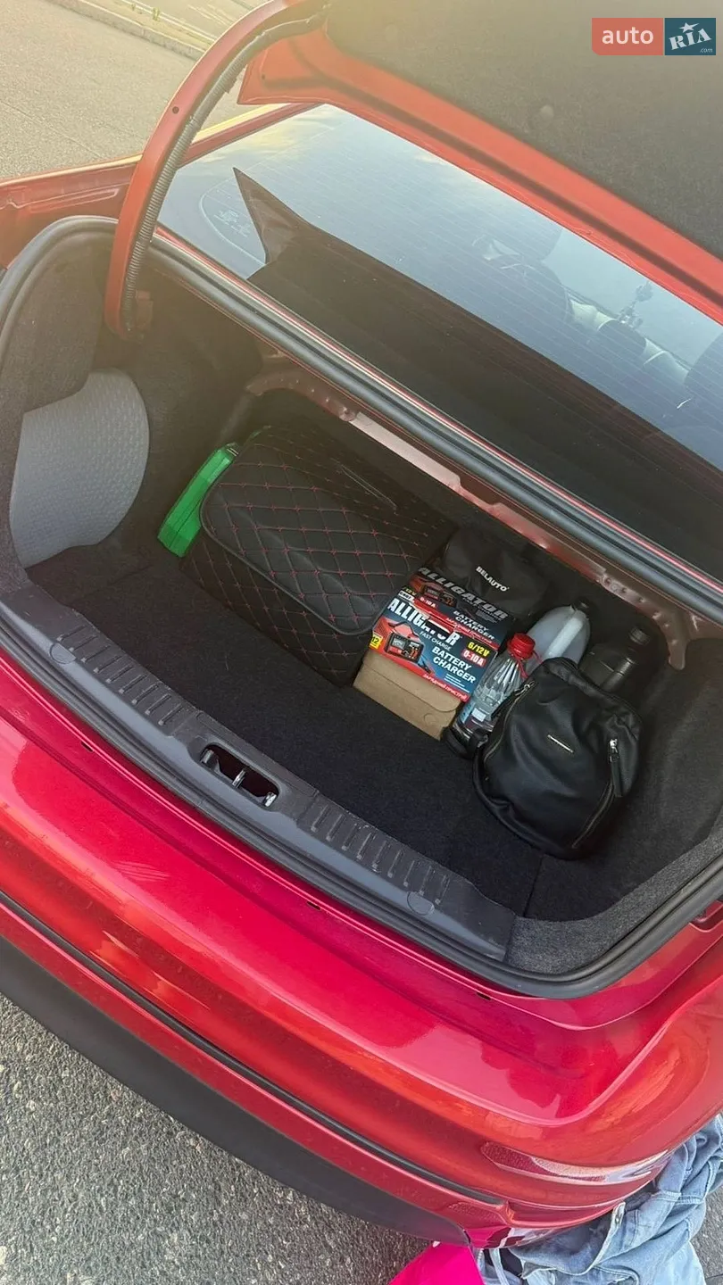 2018 Ford Fiesta - мініатюра 11