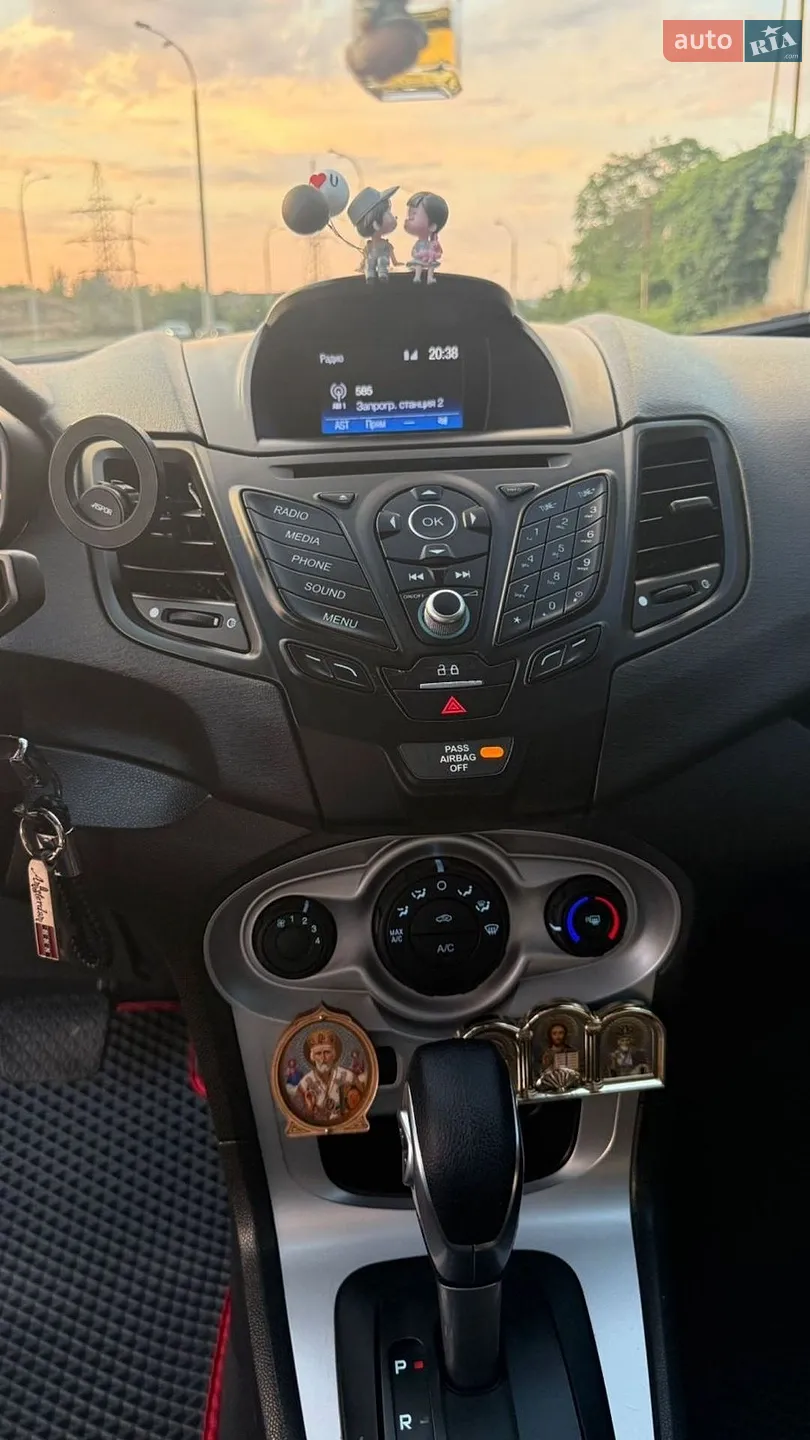 2018 Ford Fiesta - мініатюра 15