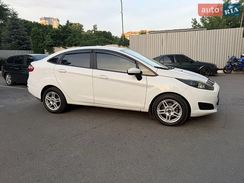 Ford Fiesta 2017 VIN 3FADP4AJ0HM166271 фото оголошення 3 з 53