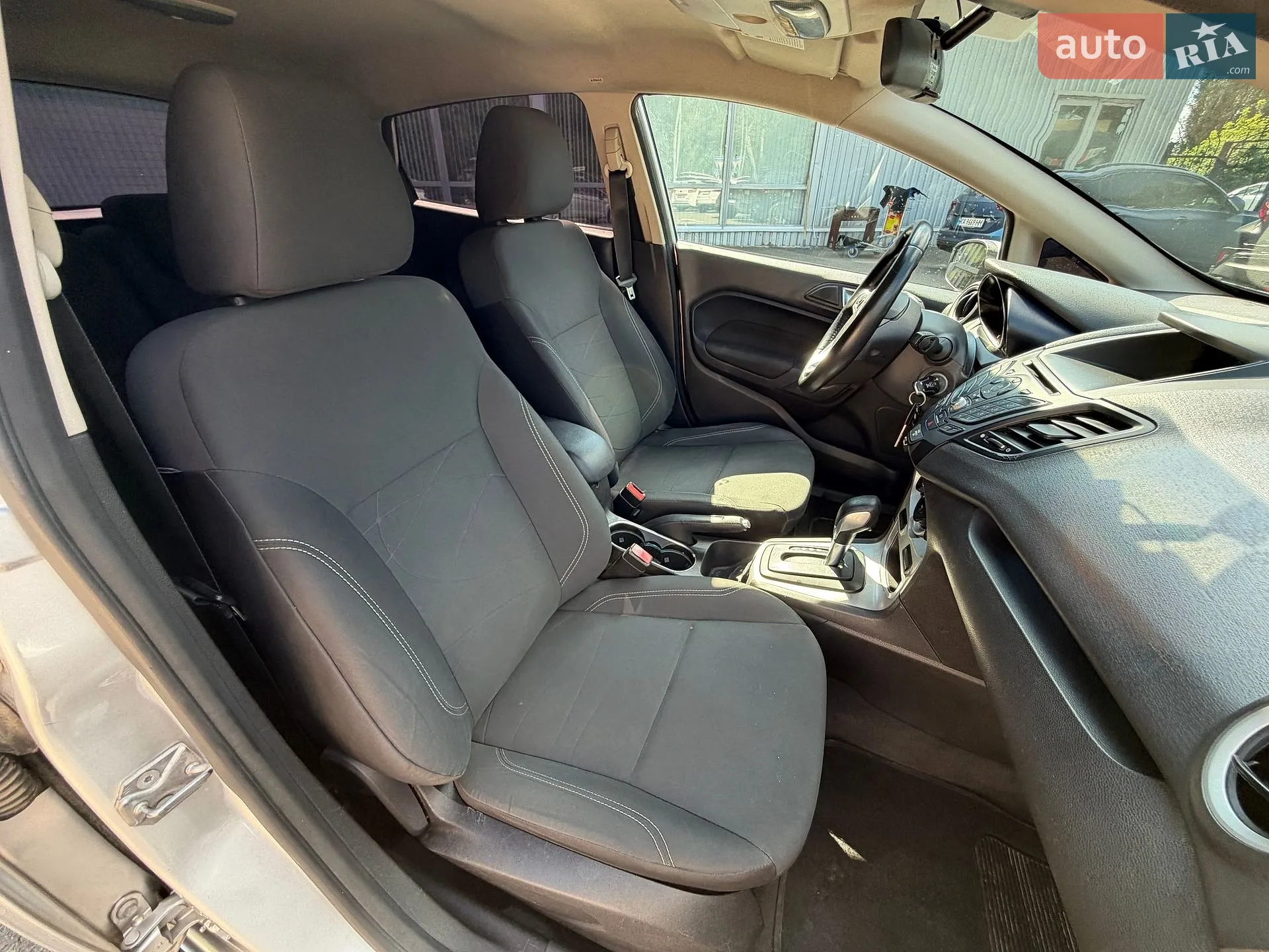 2015 Ford Fiesta - мініатюра 22