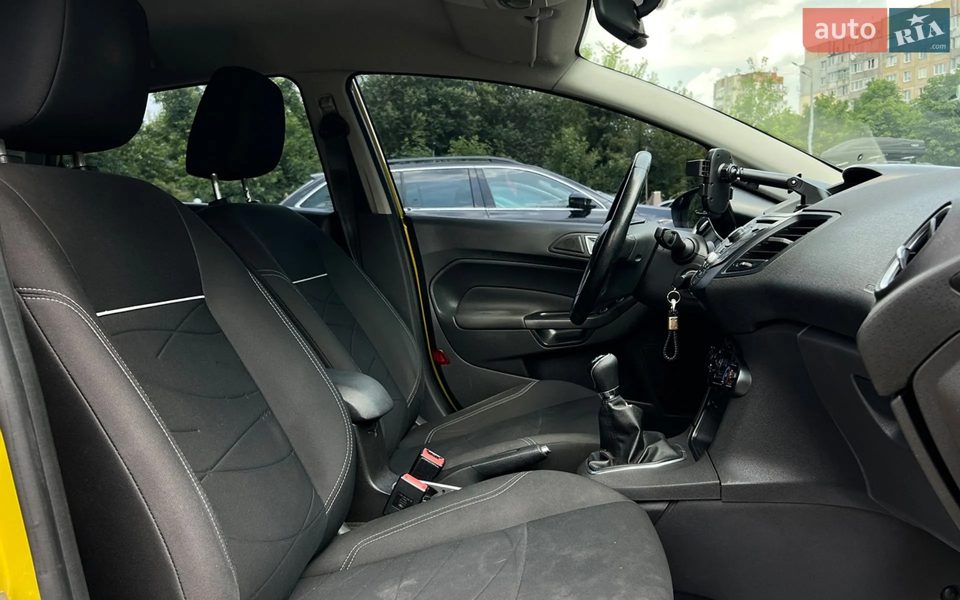 2013 Ford Fiesta - мініатюра 17