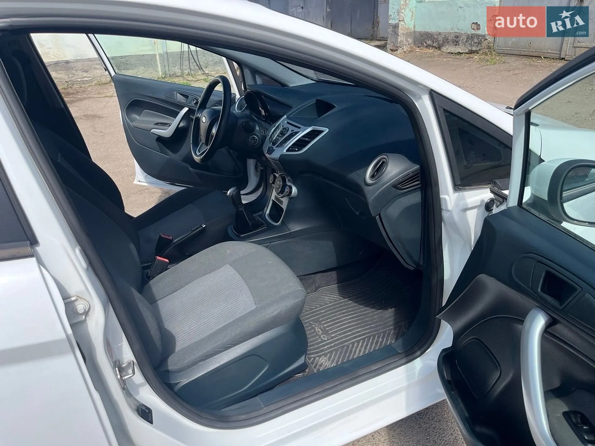 2012 Ford Fiesta - мініатюра 8