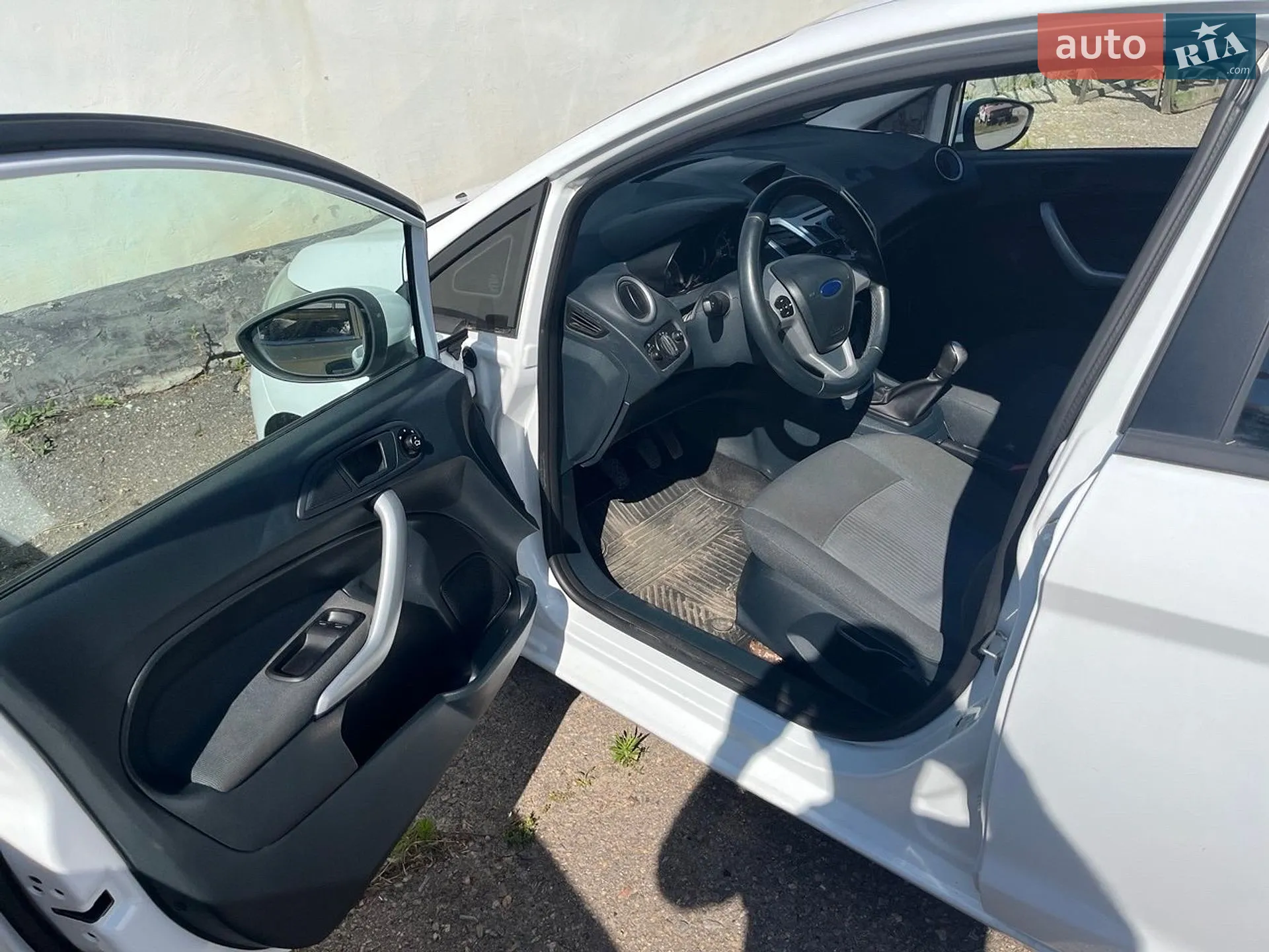2012 Ford Fiesta - мініатюра 16