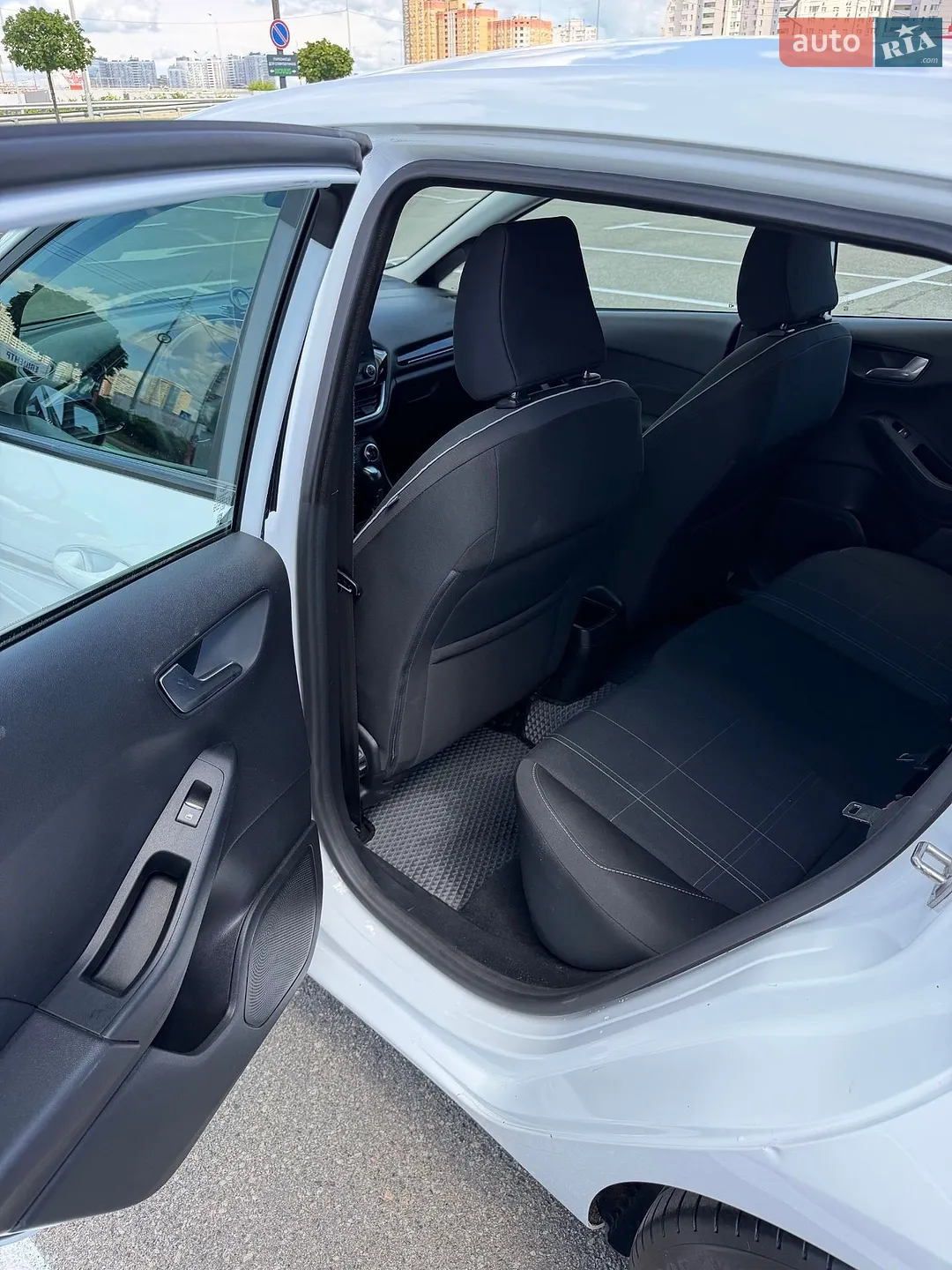 2018 Ford Fiesta - мініатюра 15