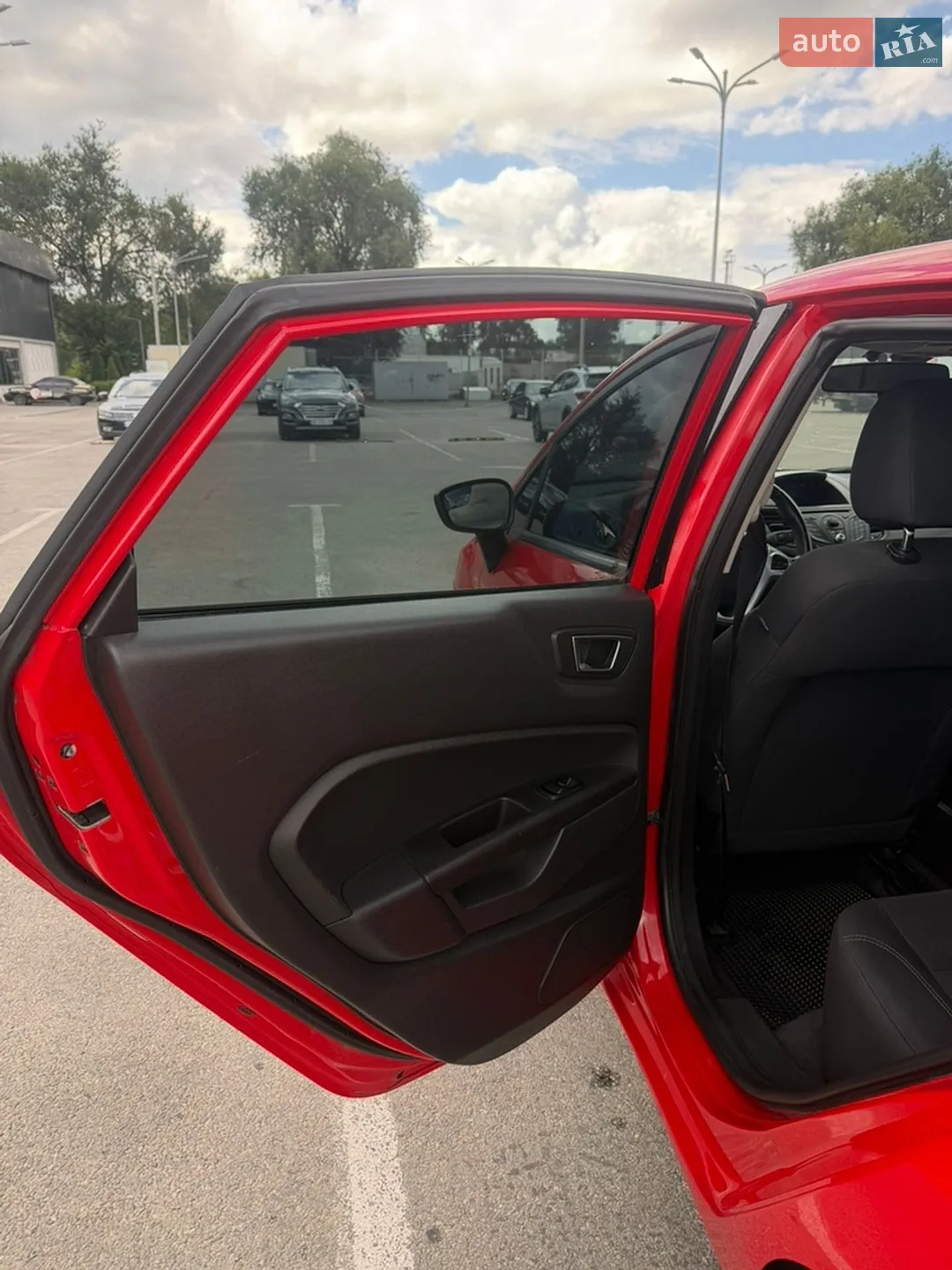 2014 Ford Fiesta - мініатюра 18