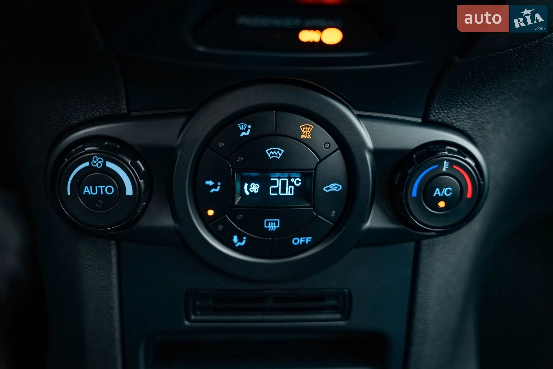 2016 Ford Fiesta - мініатюра 16