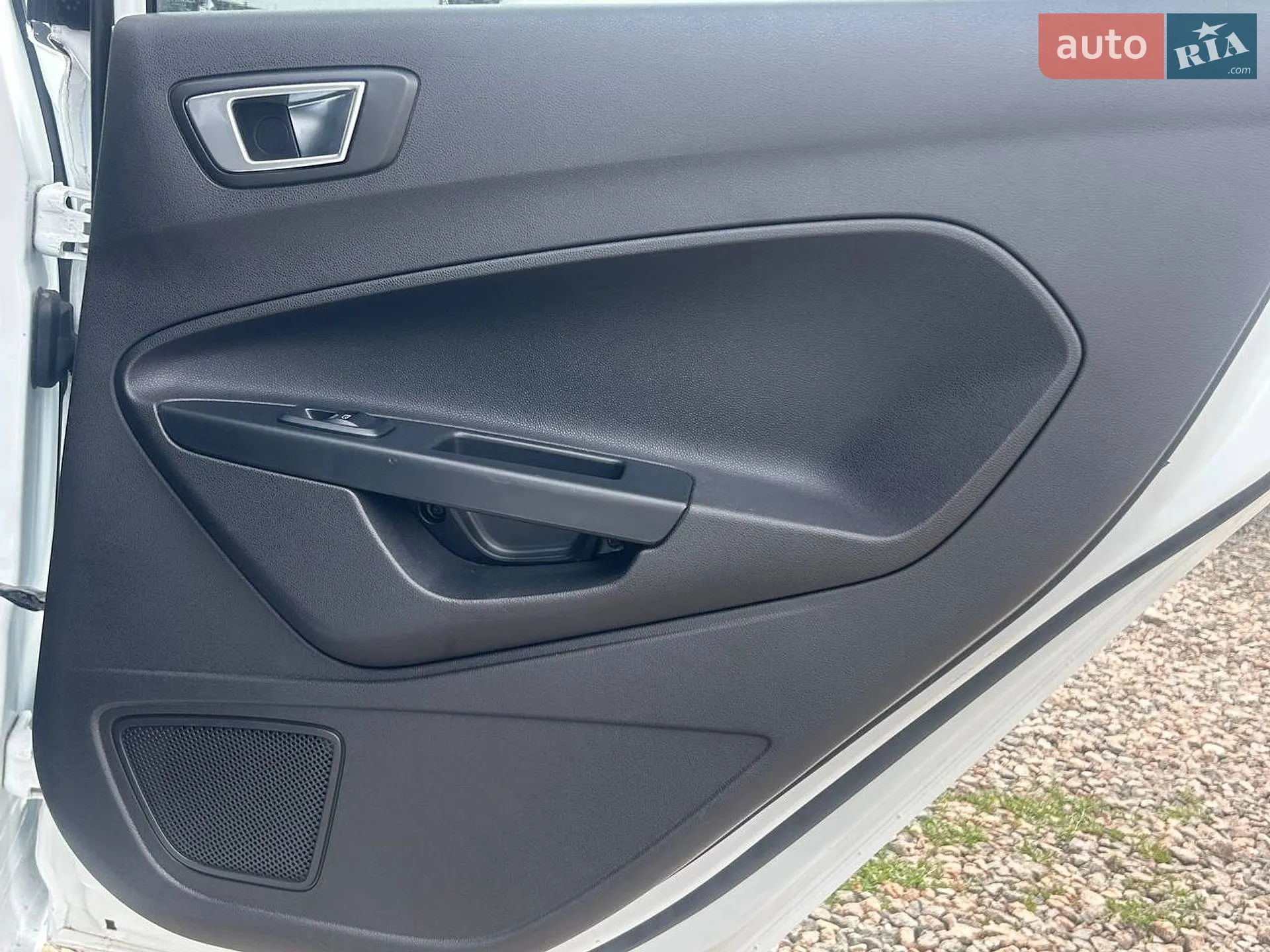 2014 Ford Fiesta - мініатюра 28