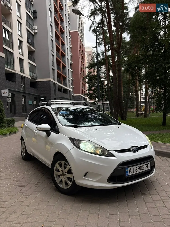 2010 Ford Fiesta - мініатюра 31