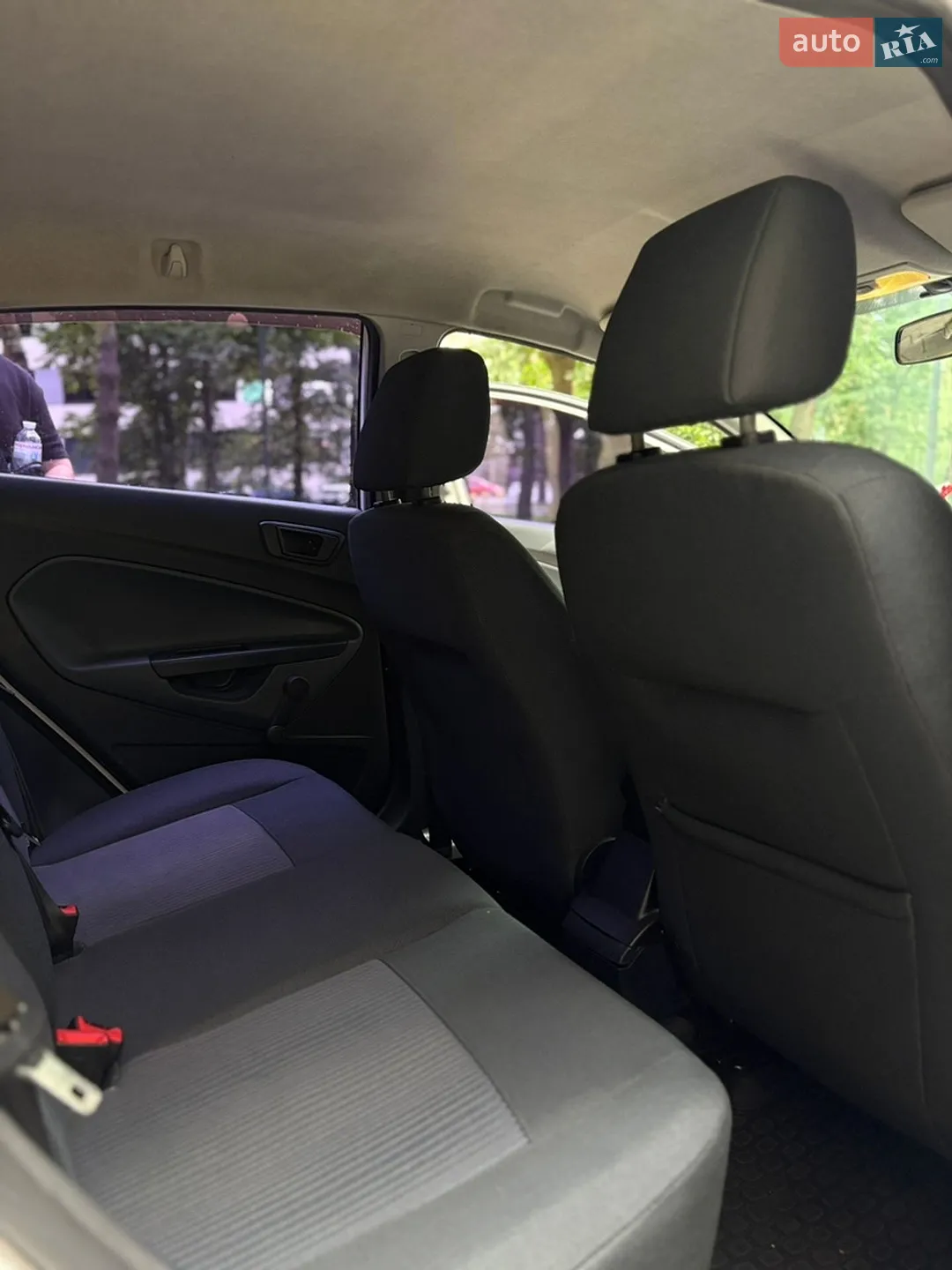 2011 Ford Fiesta - мініатюра 10