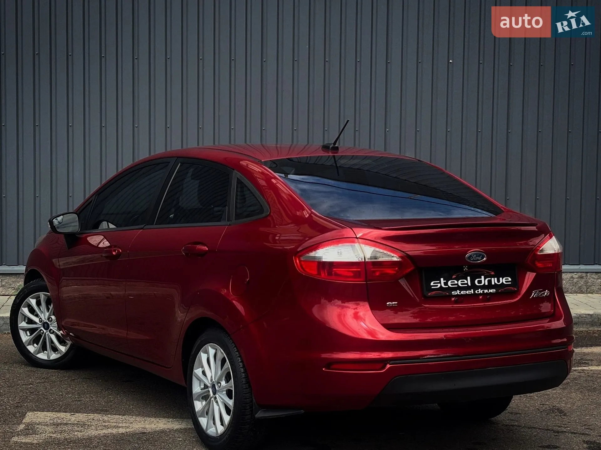 2013 Ford Fiesta - мініатюра 8