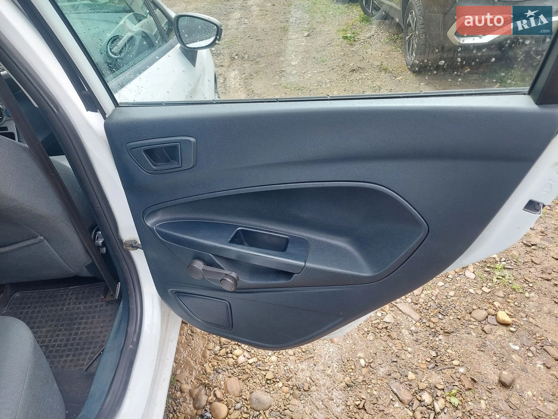 2012 Ford Fiesta - мініатюра 15