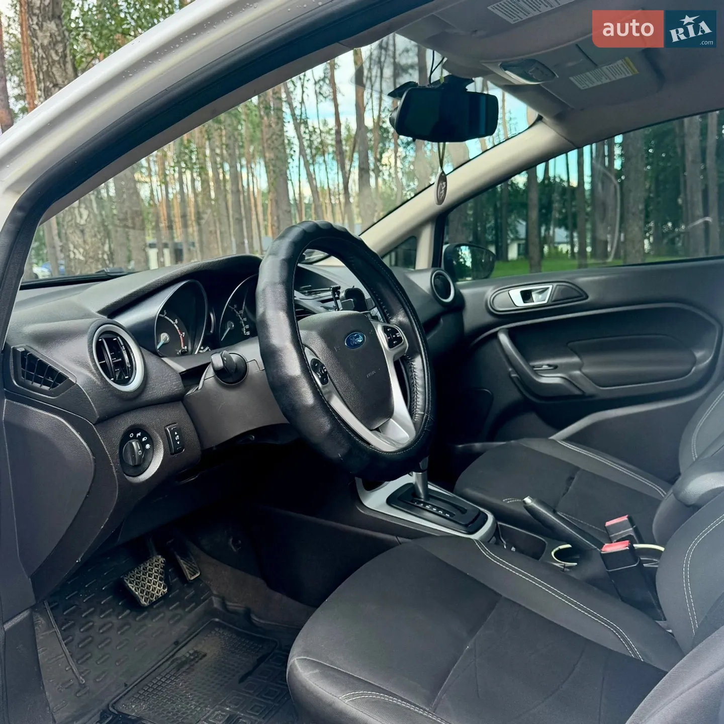 2015 Ford Fiesta - мініатюра 8
