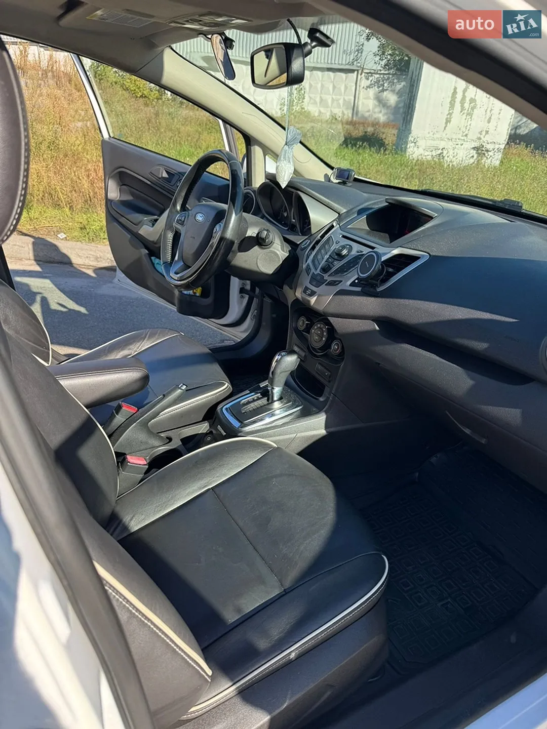 2012 Ford Fiesta - мініатюра 6