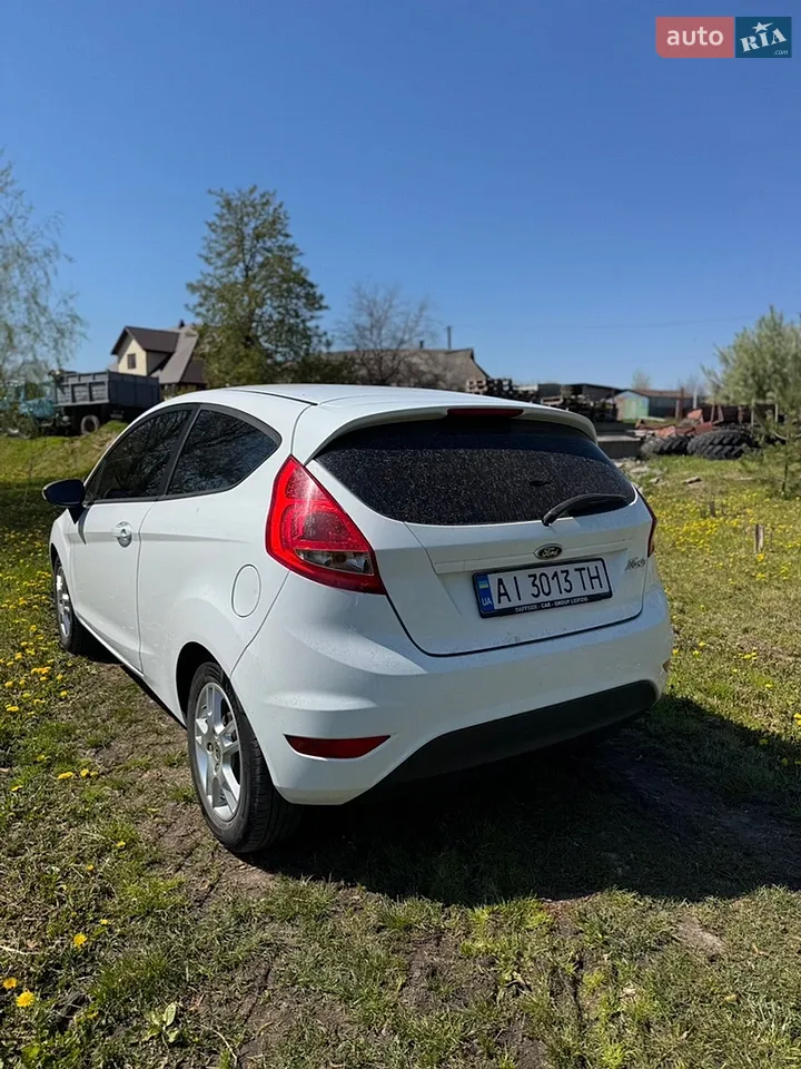 2010 Ford Fiesta - мініатюра 32