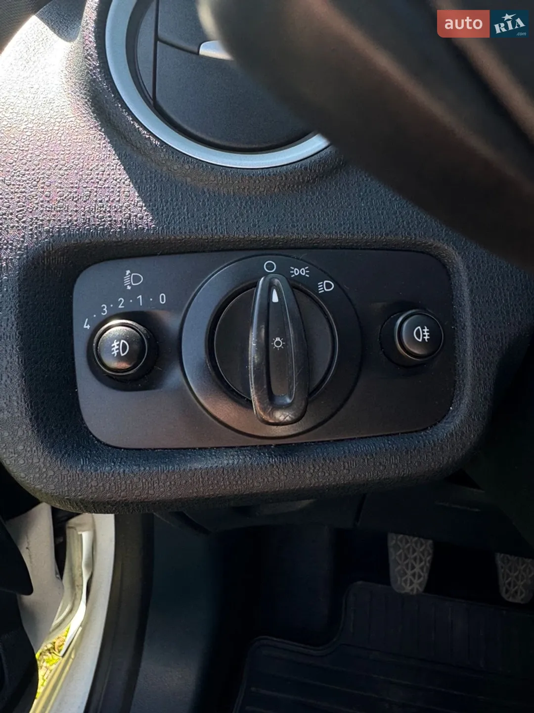 2011 Ford Fiesta - мініатюра 13