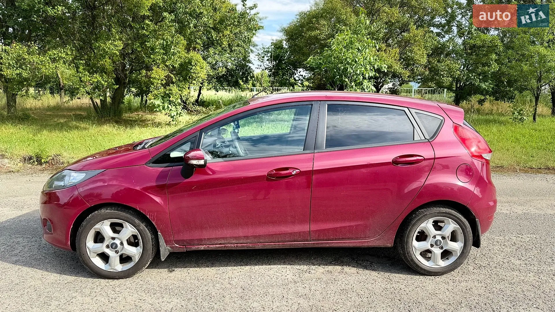 2010 Ford Fiesta - мініатюра 3