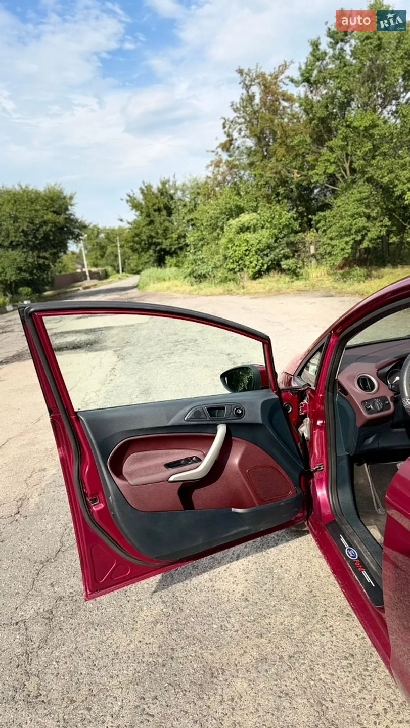 2010 Ford Fiesta - мініатюра 15