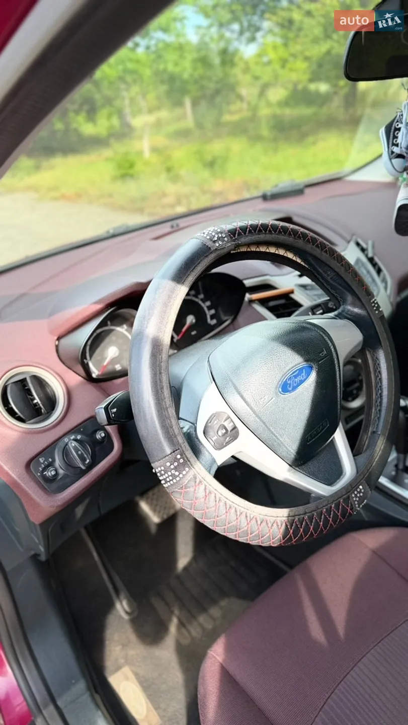 2010 Ford Fiesta - мініатюра 16