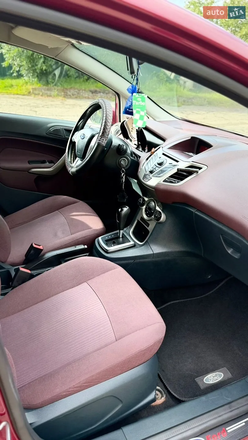 2010 Ford Fiesta - мініатюра 25
