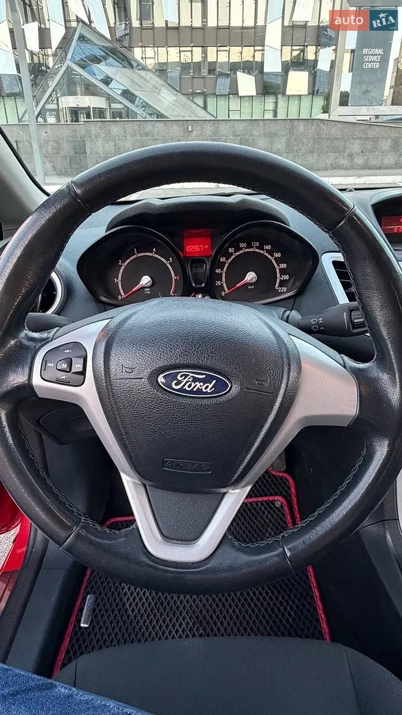 2012 Ford Fiesta - мініатюра 11
