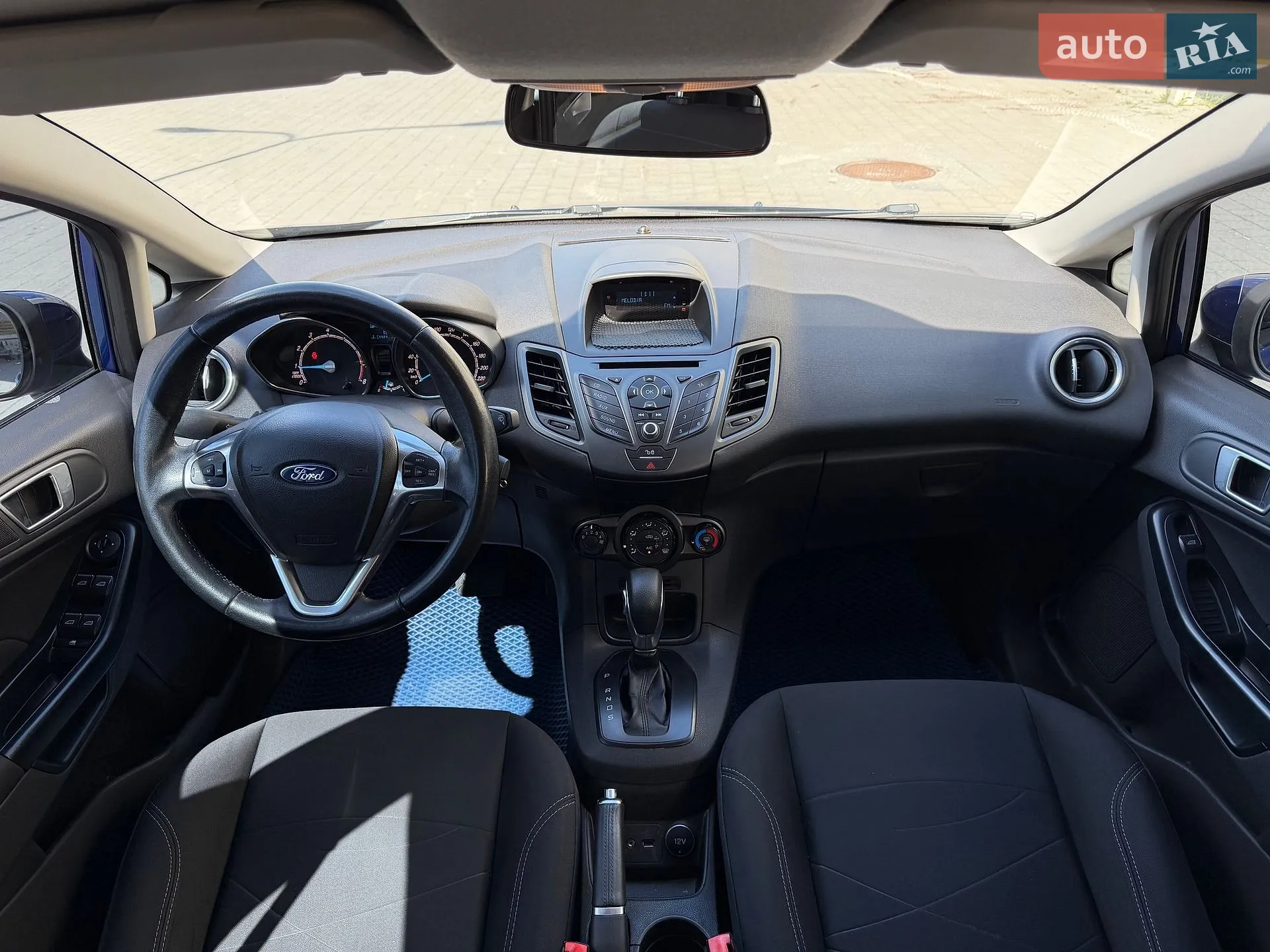 2015 Ford Fiesta - мініатюра 27