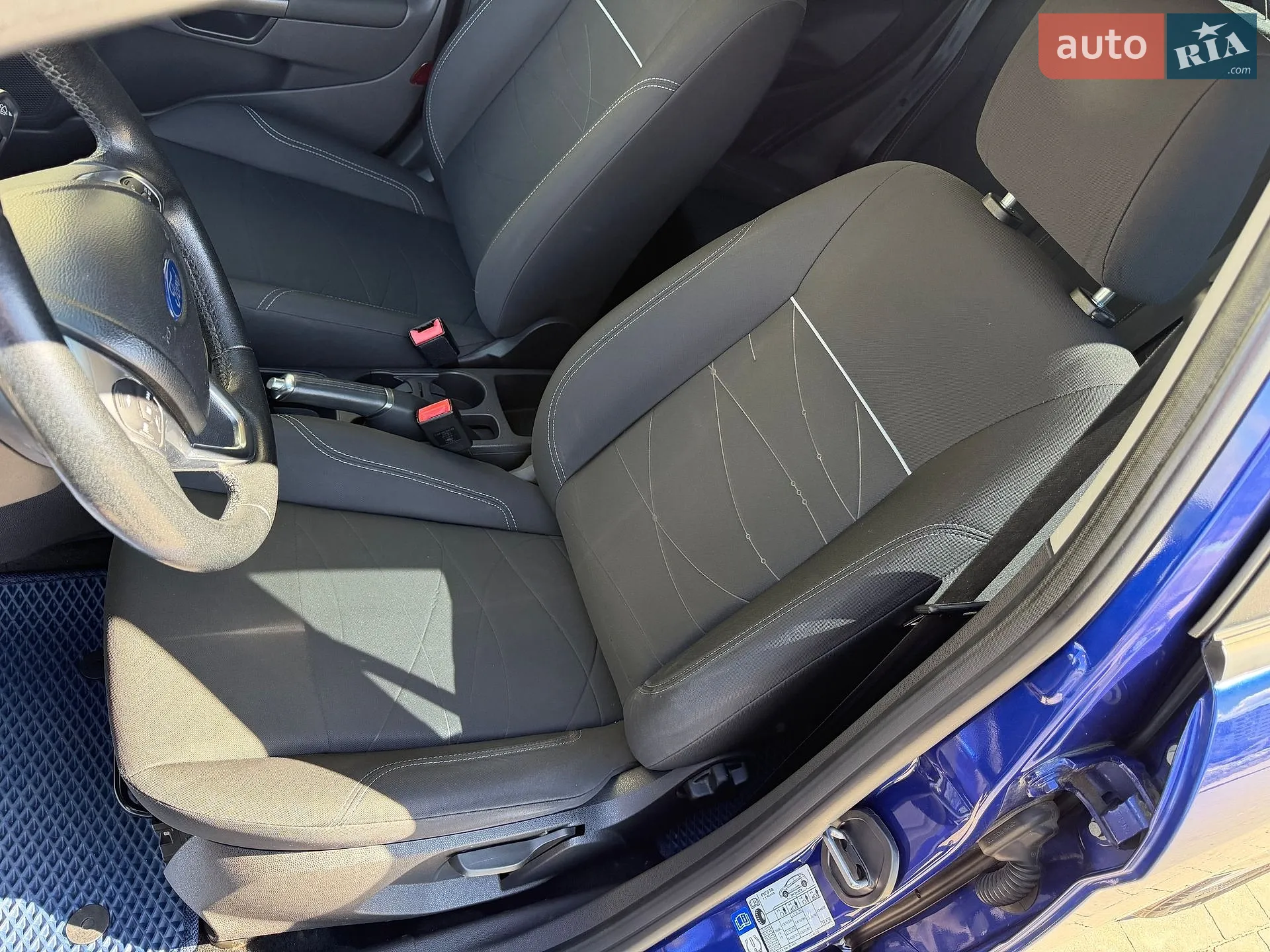 2015 Ford Fiesta - мініатюра 16