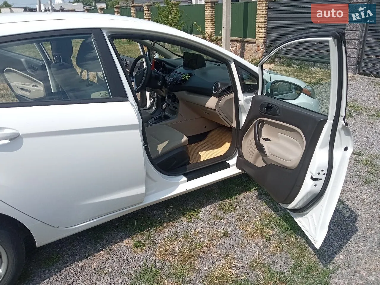 2017 Ford Fiesta - мініатюра 25