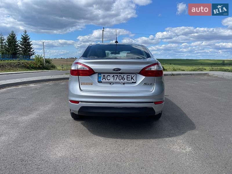 Седан Ford Fiesta 2018 в Луцке