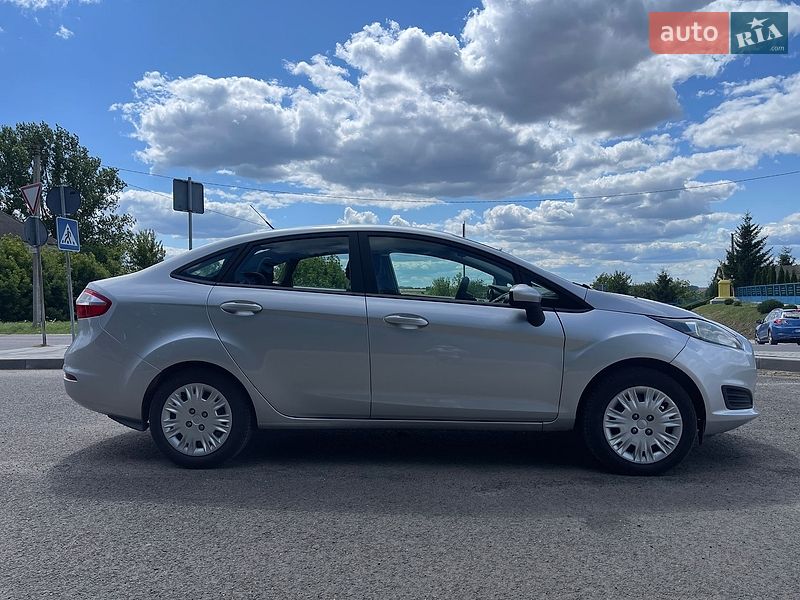 Седан Ford Fiesta 2018 в Луцке