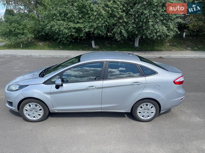 Седан Ford Fiesta 2018 в Луцке